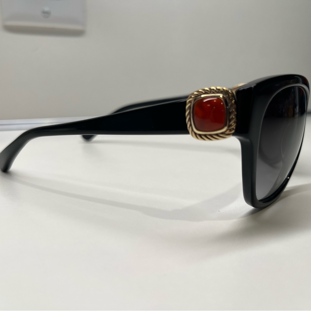 David Yurman Black Sunglasses with Red Accents - original case not included - Picture 4 of 15
